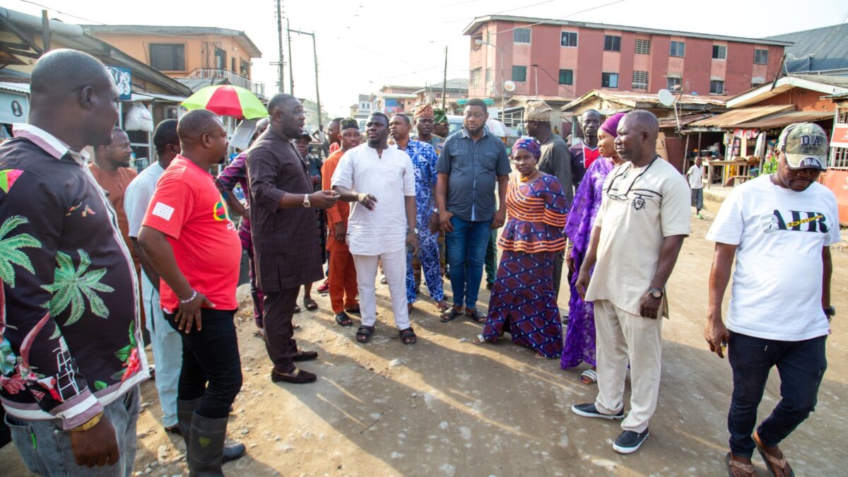 Mayor Dele Oshinowo Inspects Rehabilitation of Agboyi Road
